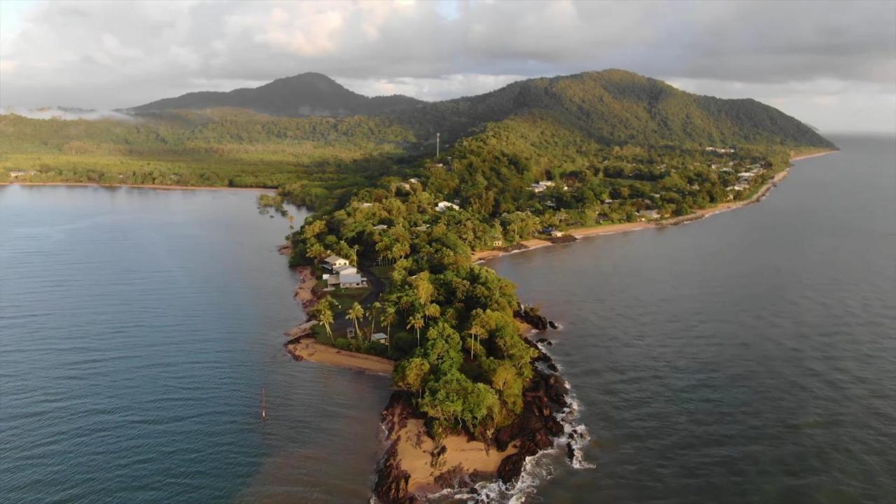 Flying Fish Point Tourist Park Hotel Innisfail Bagian luar foto